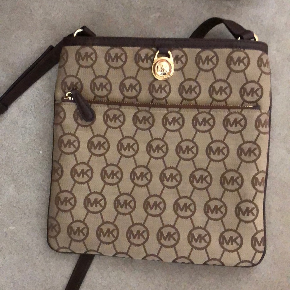 Michael Kors Crossbody